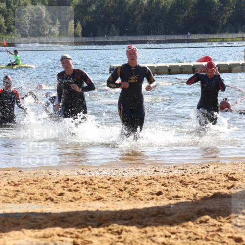 07.09.2025 - 19. Norderstedt Triathlon Luisa Fischer http://msf.ph/oto/8752473 07.09.2025 15:34:13 Schwimmen 1065, 1073, 1099 meine-sportfotos.de