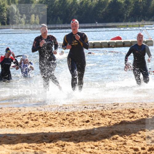 07.09.2025 - 19. Norderstedt Triathlon Luisa Fischer http://msf.ph/oto/8752483 07.09.2025 15:34:14 Schwimmen 1065, 1073, 1099 meine-sportfotos.de