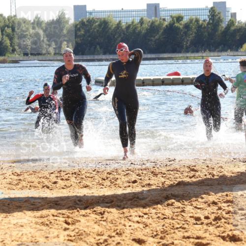 07.09.2025 - 19. Norderstedt Triathlon Luisa Fischer http://msf.ph/oto/8752489 07.09.2025 15:34:15 Schwimmen 1065, 1073, 1099 meine-sportfotos.de