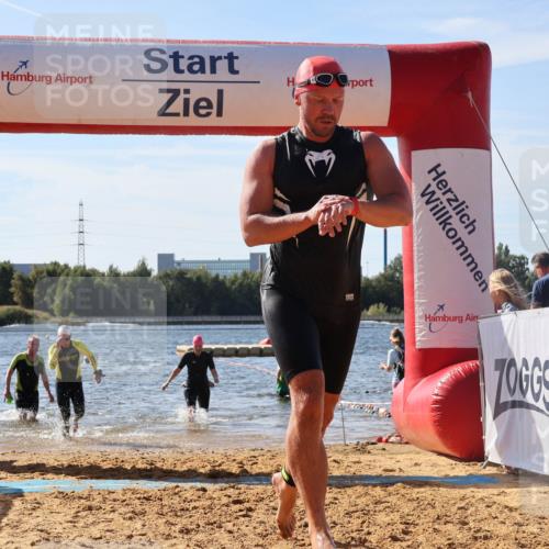 07.09.2025 - 19. Norderstedt Triathlon Luisa Fischer http://msf.ph/oto/8752518 07.09.2025 11:23:12 Schwimmen 703, 807, 857, 859 meine-sportfotos.de