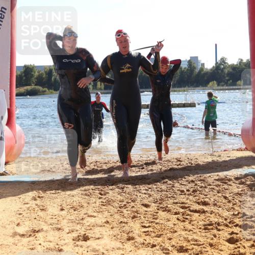 07.09.2025 - 19. Norderstedt Triathlon Luisa Fischer http://msf.ph/oto/8752524 07.09.2025 15:34:18 Schwimmen 1065, 1073, 1092, 1099, 1563 meine-sportfotos.de