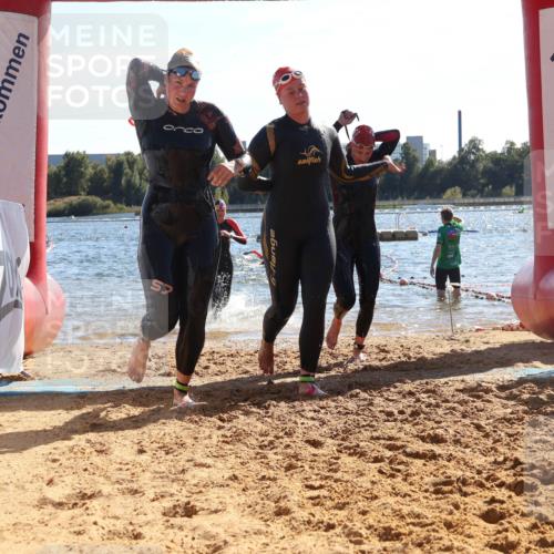 07.09.2025 - 19. Norderstedt Triathlon Luisa Fischer http://msf.ph/oto/8752528 07.09.2025 15:34:19 Schwimmen 1065, 1073, 1092, 1099, 1563 meine-sportfotos.de