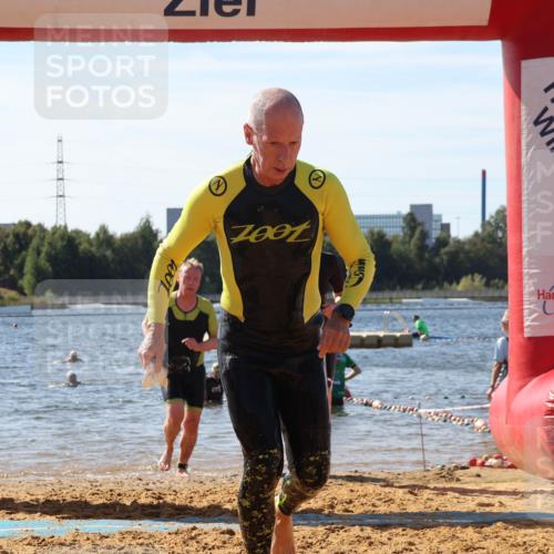 07.09.2025 - 19. Norderstedt Triathlon Luisa Fischer http://msf.ph/oto/8752547 07.09.2025 11:23:18 Schwimmen 703, 807, 857, 1282, 1349 meine-sportfotos.de