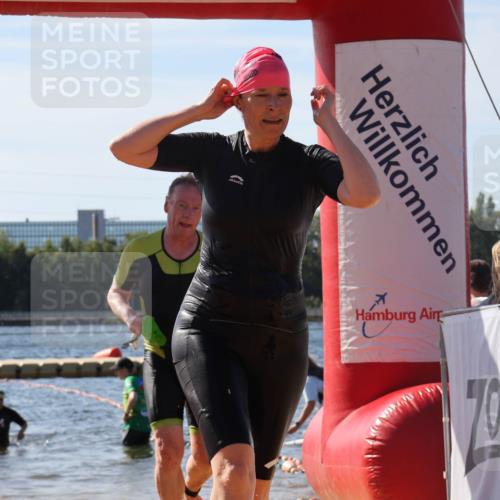 07.09.2025 - 19. Norderstedt Triathlon Luisa Fischer http://msf.ph/oto/8752583 07.09.2025 11:23:20 Schwimmen 703, 807, 857, 1282, 1349 meine-sportfotos.de
