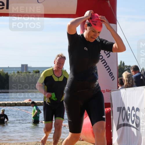 07.09.2025 - 19. Norderstedt Triathlon Luisa Fischer http://msf.ph/oto/8752586 07.09.2025 11:23:20 Schwimmen 703, 807, 857, 1282, 1349 meine-sportfotos.de