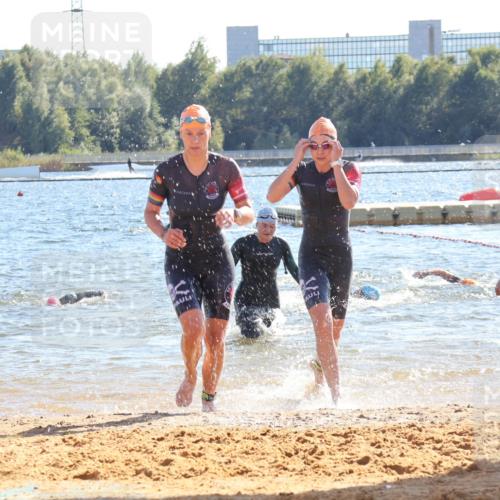 07.09.2025 - 19. Norderstedt Triathlon Luisa Fischer http://msf.ph/oto/8752591 07.09.2025 15:34:29 Schwimmen 1051, 1054, 1065, 1073, 1092, 1099, 1563 meine-sportfotos.de