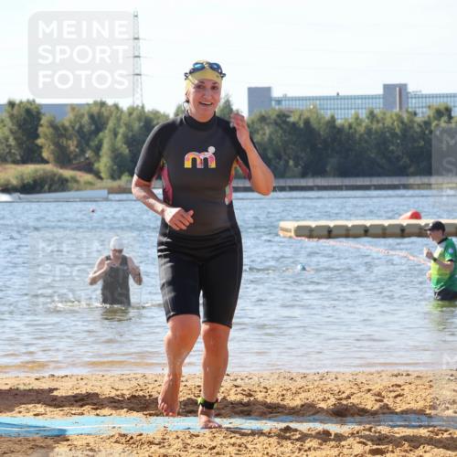 07.09.2025 - 19. Norderstedt Triathlon Luisa Fischer http://msf.ph/oto/8752610 07.09.2025 11:23:35 Schwimmen 1380 meine-sportfotos.de