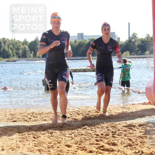07.09.2025 - 19. Norderstedt Triathlon Luisa Fischer http://msf.ph/oto/8752617 07.09.2025 15:34:32 Schwimmen 1051, 1054, 1069, 1092, 1563 meine-sportfotos.de