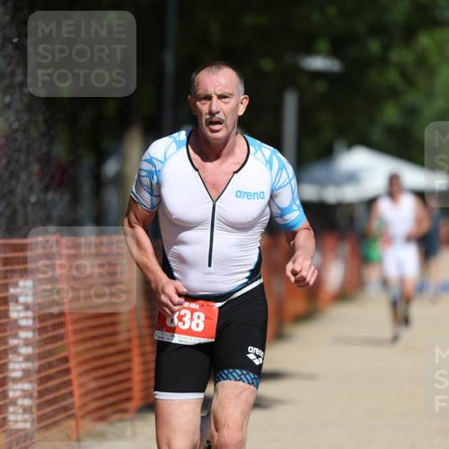 07.09.2025 - 19. Norderstedt Triathlon Michael Strokosch http://msf.ph/oto/8752626 07.09.2025 12:46:33 Laufen 697, 838 meine-sportfotos.de