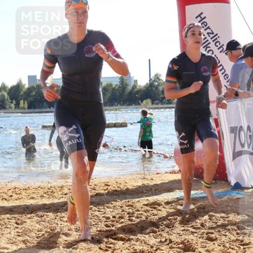 07.09.2025 - 19. Norderstedt Triathlon Luisa Fischer http://msf.ph/oto/8752629 07.09.2025 15:34:33 Schwimmen 1051, 1054, 1069, 1092, 1563 meine-sportfotos.de
