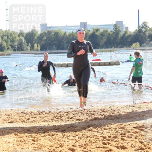 07.09.2025 - 19. Norderstedt Triathlon Luisa Fischer http://msf.ph/oto/8752648 07.09.2025 15:34:35 Schwimmen 1051, 1054, 1064, 1069, 1092, 1563 meine-sportfotos.de