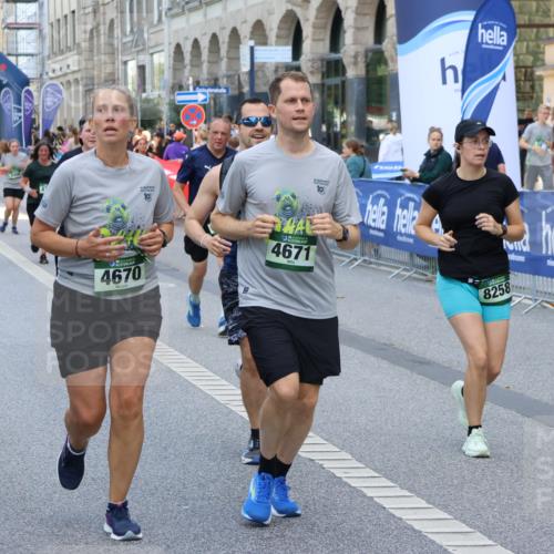 07.09.2025 - BARMER Alsterlauf Strokosch-Dieckow http://msf.ph/oto/8752660 07.09.2025 10:14:54 Ziel 2158, 2651, 2674, 2705, 2936, 3132, 3133, 3243, 3548, 3722, 3885, 3886, 4020, 4021, 4024, 4177, 4520, 4556, 4756, 4757, 4878, 4879, 5134, 5270, 5271, 5291, 5631, 6194, 8413 meine-sportfotos.de