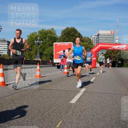 07.09.2025 - BARMER Alsterlauf Yannick Fuchs http://msf.ph/oto/8752669 07.09.2025 09:36:28 Laufen 22, 8139 meine-sportfotos.de