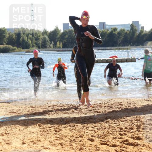 07.09.2025 - 19. Norderstedt Triathlon Luisa Fischer http://msf.ph/oto/8752676 07.09.2025 15:34:40 Schwimmen 1047, 1051, 1054, 1064, 1069, 1070, 1089, 1105 meine-sportfotos.de