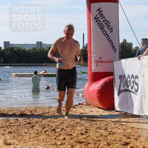 07.09.2025 - 19. Norderstedt Triathlon Luisa Fischer http://msf.ph/oto/8752682 07.09.2025 11:24:00 Schwimmen 800, 823 meine-sportfotos.de