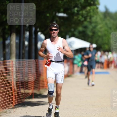 07.09.2025 - 19. Norderstedt Triathlon Michael Strokosch http://msf.ph/oto/8752712 07.09.2025 12:46:38 Laufen 697, 788 meine-sportfotos.de