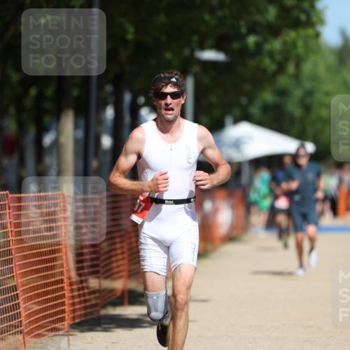 07.09.2025 - 19. Norderstedt Triathlon Michael Strokosch http://msf.ph/oto/8752727 07.09.2025 12:46:38 Laufen 697, 788 meine-sportfotos.de