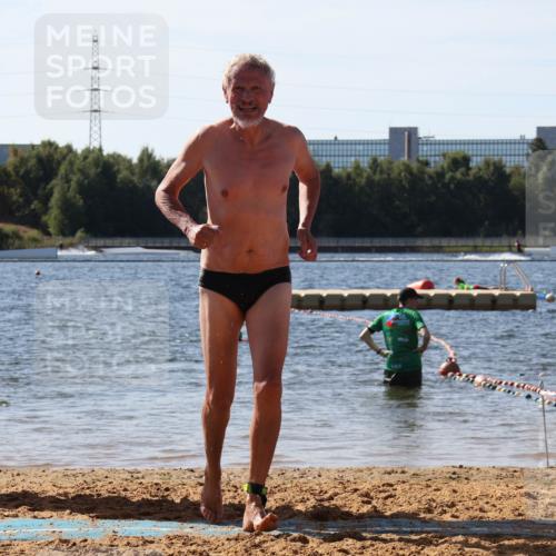 07.09.2025 - 19. Norderstedt Triathlon Luisa Fischer http://msf.ph/oto/8752735 07.09.2025 11:24:14 Schwimmen 192 meine-sportfotos.de