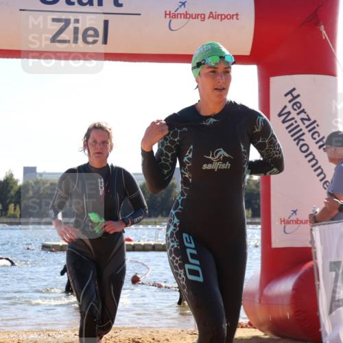 07.09.2025 - 19. Norderstedt Triathlon Luisa Fischer http://msf.ph/oto/8752769 07.09.2025 15:35:18 Schwimmen 1043, 1056, 1085 meine-sportfotos.de