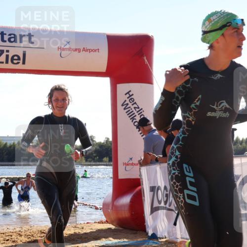 07.09.2025 - 19. Norderstedt Triathlon Luisa Fischer http://msf.ph/oto/8752773 07.09.2025 15:35:19 Schwimmen 1043, 1056, 1085 meine-sportfotos.de
