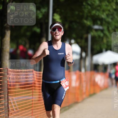 07.09.2025 - 19. Norderstedt Triathlon Michael Strokosch http://msf.ph/oto/8752787 07.09.2025 10:37:00 Laufen 1149 meine-sportfotos.de