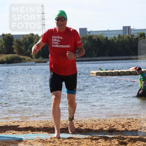 07.09.2025 - 19. Norderstedt Triathlon Luisa Fischer http://msf.ph/oto/8752788 07.09.2025 11:24:48 Schwimmen 830 meine-sportfotos.de