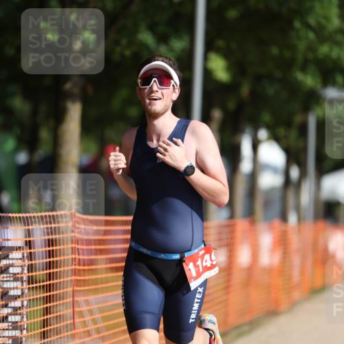 07.09.2025 - 19. Norderstedt Triathlon Michael Strokosch http://msf.ph/oto/8752795 07.09.2025 10:37:01 Laufen 1149 meine-sportfotos.de