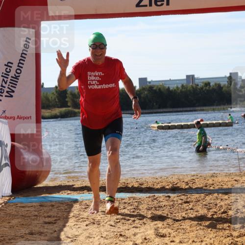 07.09.2025 - 19. Norderstedt Triathlon Luisa Fischer http://msf.ph/oto/8752801 07.09.2025 11:24:49 Schwimmen 830 meine-sportfotos.de