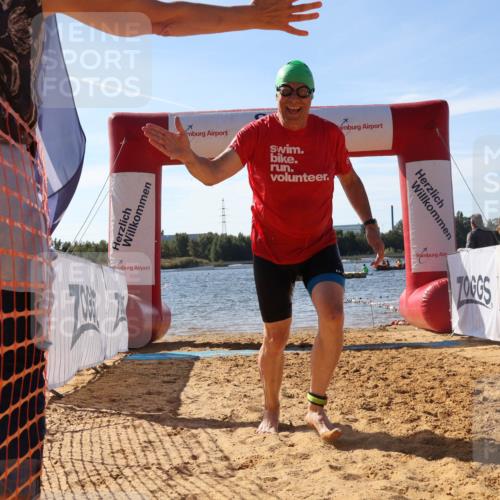 07.09.2025 - 19. Norderstedt Triathlon Luisa Fischer http://msf.ph/oto/8752829 07.09.2025 11:24:50 Schwimmen 830 meine-sportfotos.de
