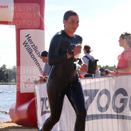 07.09.2025 - 19. Norderstedt Triathlon Luisa Fischer http://msf.ph/oto/8752838 07.09.2025 15:35:29 Schwimmen 1043, 1056, 1068, 1085 meine-sportfotos.de