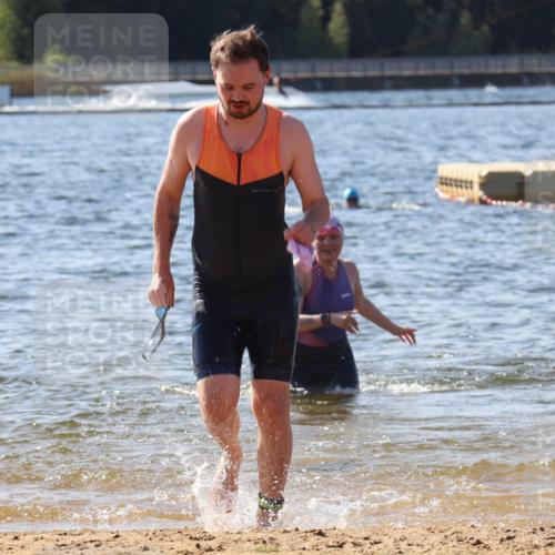 07.09.2025 - 19. Norderstedt Triathlon Luisa Fischer http://msf.ph/oto/8752857 07.09.2025 11:26:08 Schwimmen 162 meine-sportfotos.de