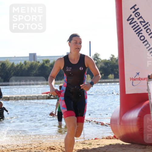 07.09.2025 - 19. Norderstedt Triathlon Luisa Fischer http://msf.ph/oto/8752859 07.09.2025 15:35:47 Schwimmen 509, 1058, 1077 meine-sportfotos.de