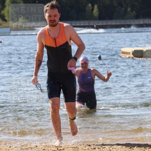 07.09.2025 - 19. Norderstedt Triathlon Luisa Fischer http://msf.ph/oto/8752861 07.09.2025 11:26:09 Schwimmen 162 meine-sportfotos.de