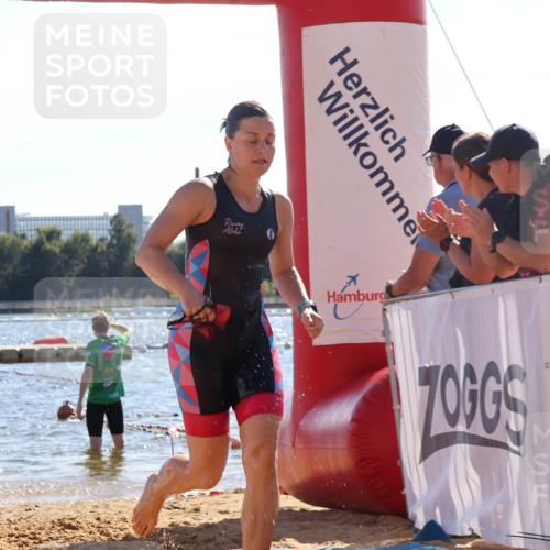 07.09.2025 - 19. Norderstedt Triathlon Luisa Fischer http://msf.ph/oto/8752866 07.09.2025 15:35:48 Schwimmen 509, 1058, 1077 meine-sportfotos.de