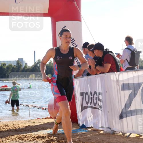 07.09.2025 - 19. Norderstedt Triathlon Luisa Fischer http://msf.ph/oto/8752870 07.09.2025 15:35:48 Schwimmen 509, 1058, 1077 meine-sportfotos.de