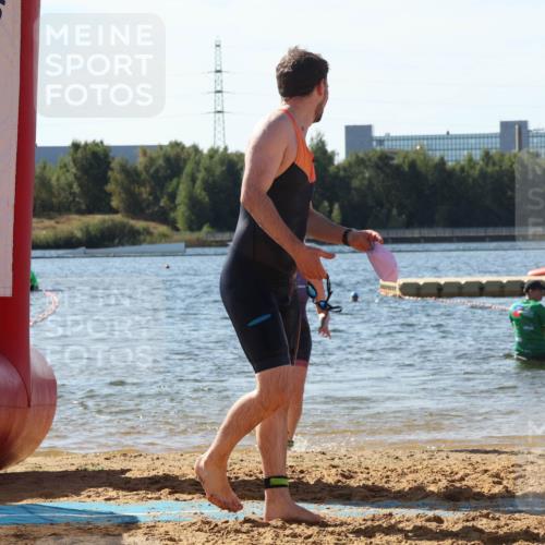 07.09.2025 - 19. Norderstedt Triathlon Luisa Fischer http://msf.ph/oto/8752905 07.09.2025 11:26:14 Schwimmen 162, 163 meine-sportfotos.de