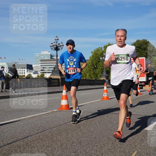 07.09.2025 - BARMER Alsterlauf Yannick Fuchs http://msf.ph/oto/8752934 07.09.2025 09:36:37 Laufen 2411, 4, 6178, 6250 meine-sportfotos.de