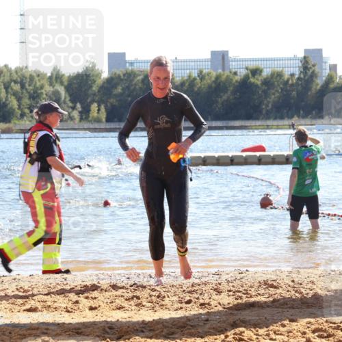 07.09.2025 - 19. Norderstedt Triathlon Luisa Fischer http://msf.ph/oto/8752943 07.09.2025 15:35:58 Schwimmen 509, 1050, 1058, 1075, 1077, 1088 meine-sportfotos.de