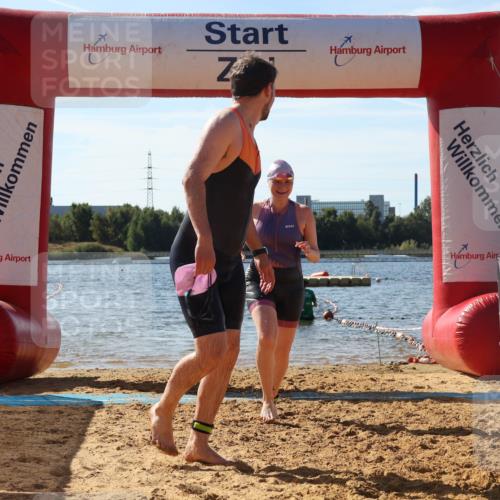 07.09.2025 - 19. Norderstedt Triathlon Luisa Fischer http://msf.ph/oto/8752946 07.09.2025 11:26:17 Schwimmen 162, 163 meine-sportfotos.de