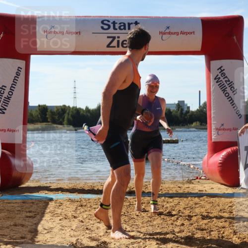 07.09.2025 - 19. Norderstedt Triathlon Luisa Fischer http://msf.ph/oto/8752950 07.09.2025 11:26:17 Schwimmen 162, 163 meine-sportfotos.de