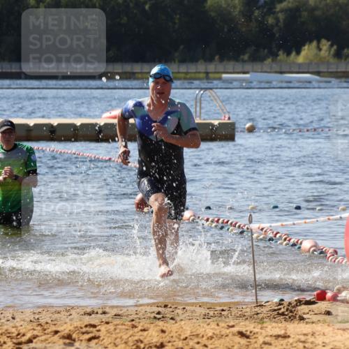 07.09.2025 - 19. Norderstedt Triathlon Luisa Fischer http://msf.ph/oto/8753001 07.09.2025 11:27:18 Schwimmen 170 meine-sportfotos.de