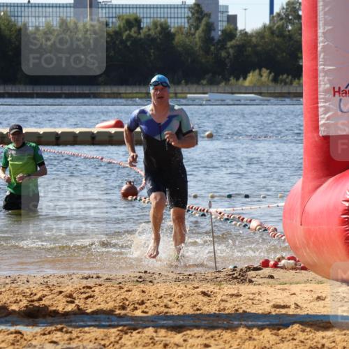 07.09.2025 - 19. Norderstedt Triathlon Luisa Fischer http://msf.ph/oto/8753008 07.09.2025 11:27:18 Schwimmen 170 meine-sportfotos.de
