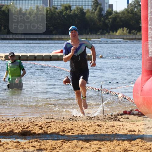 07.09.2025 - 19. Norderstedt Triathlon Luisa Fischer http://msf.ph/oto/8753013 07.09.2025 11:27:19 Schwimmen 170 meine-sportfotos.de