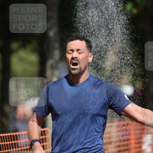 07.09.2025 - 19. Norderstedt Triathlon Michael Strokosch http://msf.ph/oto/8753018 07.09.2025 12:46:52 Laufen 251, 696 meine-sportfotos.de