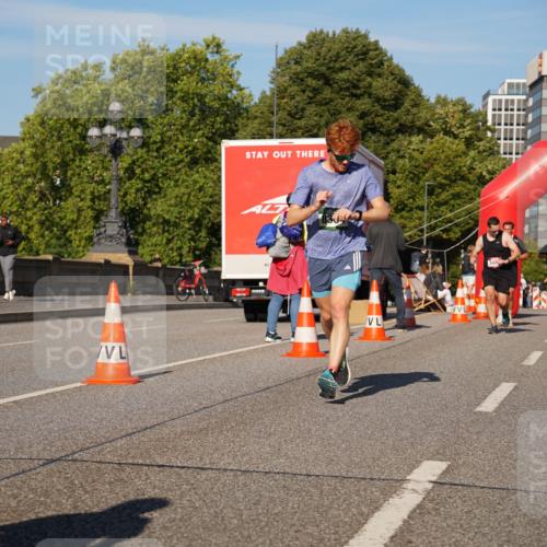 07.09.2025 - BARMER Alsterlauf Yannick Fuchs http://msf.ph/oto/8753067 07.09.2025 09:36:42 Laufen  meine-sportfotos.de