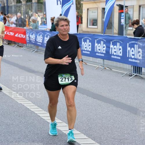 07.09.2025 - BARMER Alsterlauf Strokosch-Dieckow http://msf.ph/oto/8753077 07.09.2025 10:14:44 Ziel 2158, 2651, 3132, 3133, 3722, 3736, 3771, 3904, 4020, 4021, 4177, 4520, 4556, 4607, 4608, 4878, 4879, 5134, 5270, 5271, 5280, 5281, 5291, 5631, 6345, 8413 meine-sportfotos.de