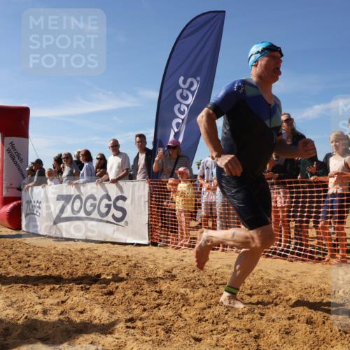 07.09.2025 - 19. Norderstedt Triathlon Luisa Fischer http://msf.ph/oto/8753080 07.09.2025 11:27:24 Schwimmen 170 meine-sportfotos.de