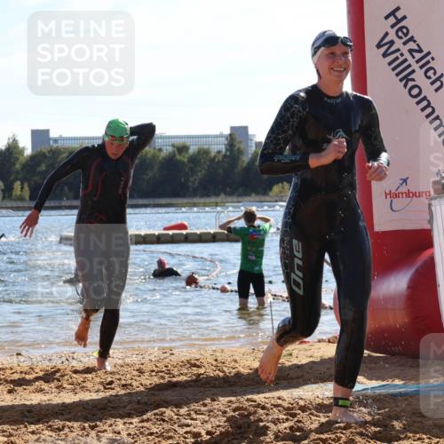 07.09.2025 - 19. Norderstedt Triathlon Luisa Fischer http://msf.ph/oto/8753093 07.09.2025 15:36:33 Schwimmen 1044, 1067, 1074, 1087, 1593 meine-sportfotos.de