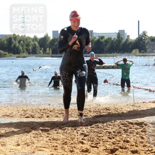 07.09.2025 - 19. Norderstedt Triathlon Luisa Fischer http://msf.ph/oto/8753112 07.09.2025 15:36:39 Schwimmen 1044, 1067, 1074, 1087, 1103, 1593 meine-sportfotos.de