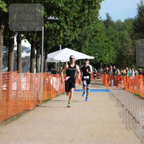 07.09.2025 - 19. Norderstedt Triathlon Michael Strokosch http://msf.ph/oto/8753129 07.09.2025 10:38:20 Laufen 1138 meine-sportfotos.de